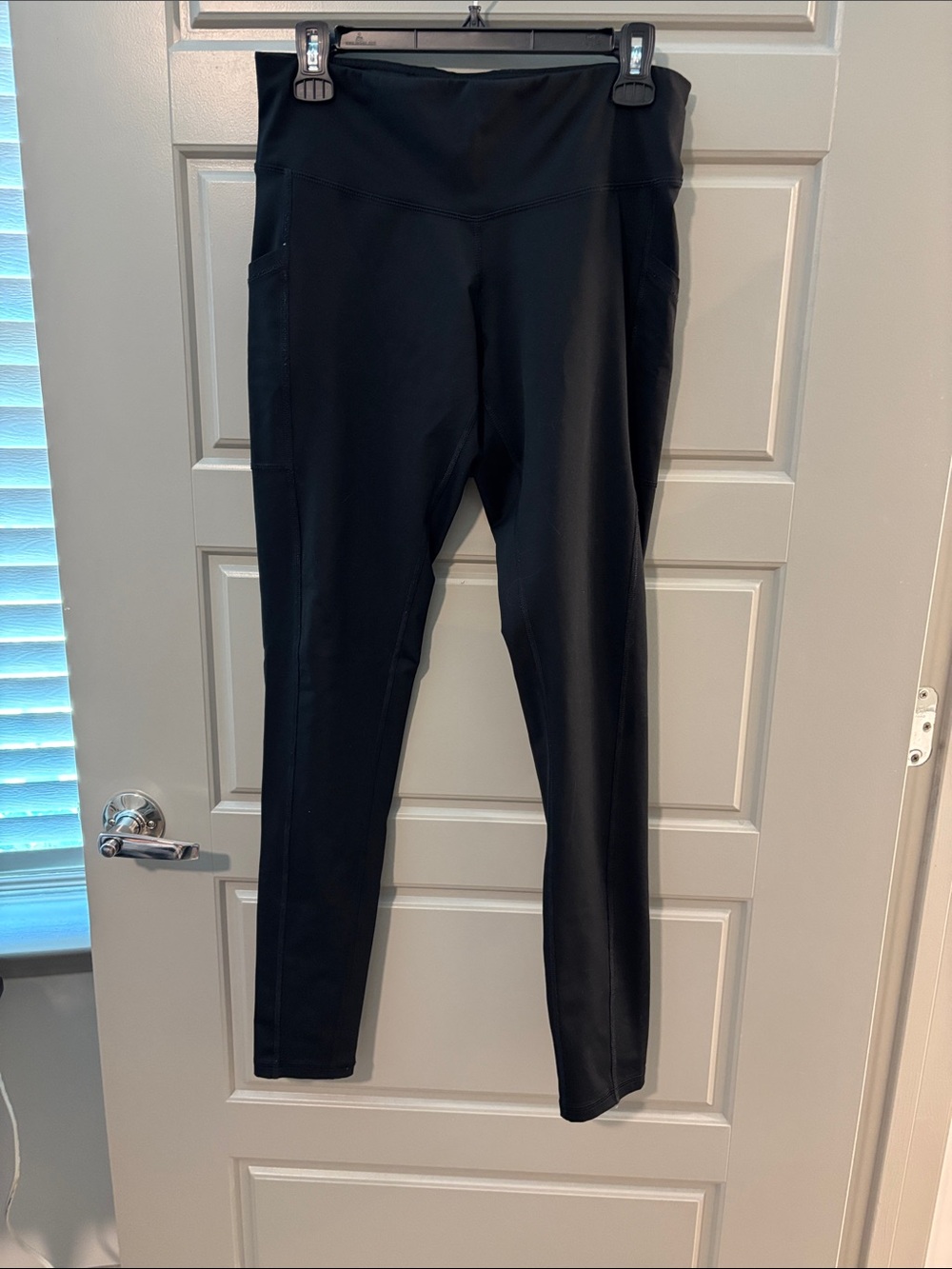 C9 High-Rise Black Active Leggings with Side Pockets